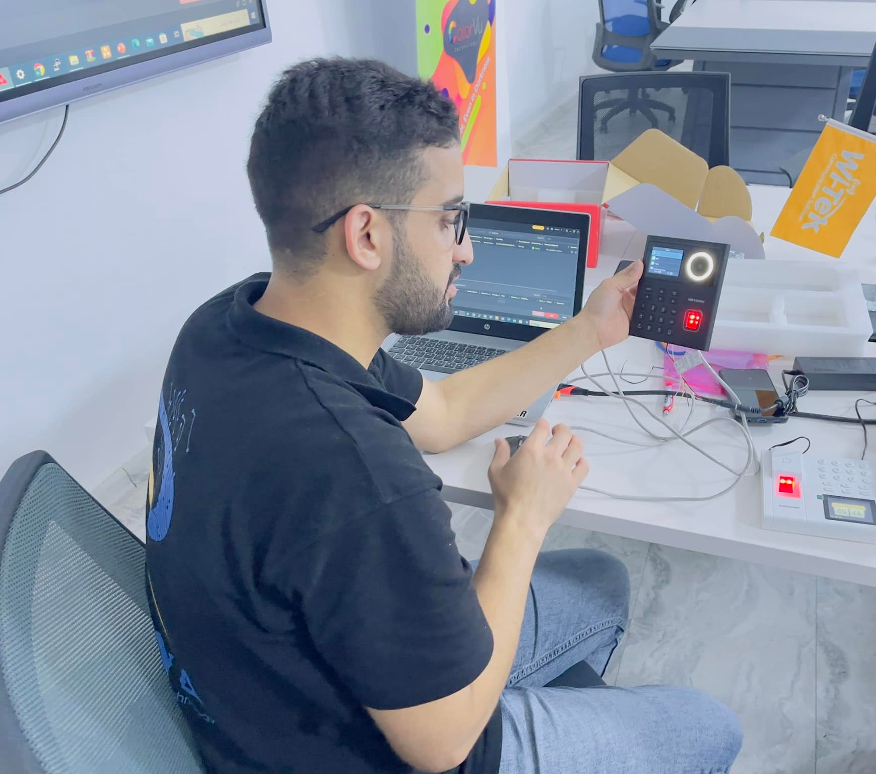 الصيانة والدعم الفني